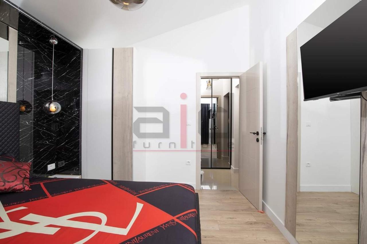 Pula Porta Aurea & Wellness Oasis Apartment Exterior photo